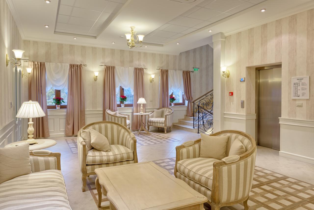 Midalidare Hotel & Spa Mogilovo Exteriör bild