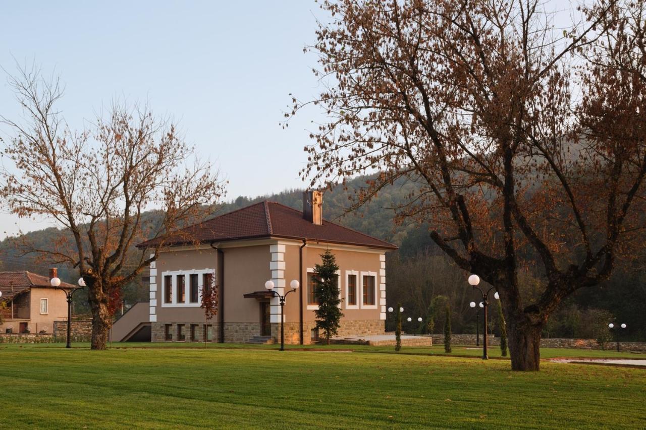 Midalidare Hotel & Spa Mogilovo Exteriör bild